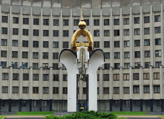 ukraine/lutsk/landmark/kyivska-square