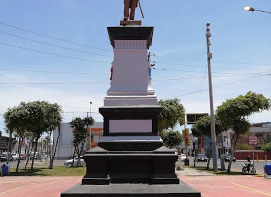peru/san-martin/landmark/plaza-san-martin