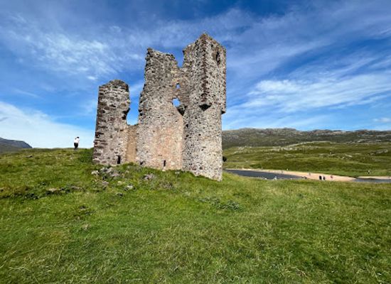 united-kingdom/scottish-highlands/landmark/ardvreck-castle