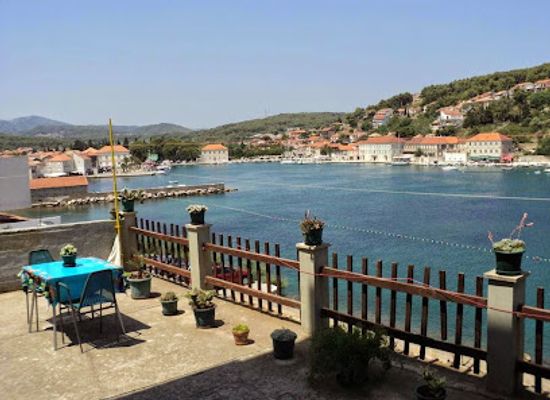croatia/hvar/landmark/apartments-glasinovic-jelsa-island-hvar