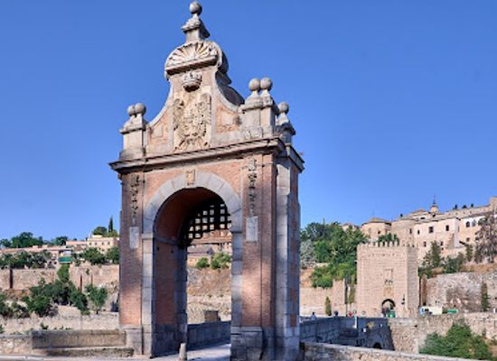 spain/toledo/puente-de-san-martin/landmark/alcantara-bridge