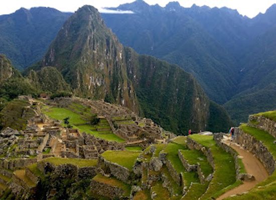 peru/machu-picchu/landmark/camino-peatonal-a-machu-picchu
