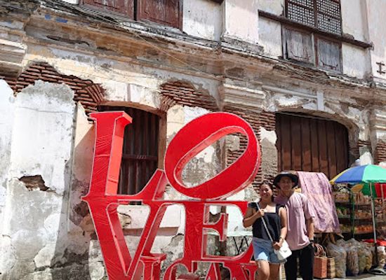 philippines/vigan/landmark/vigan-welcome-arc