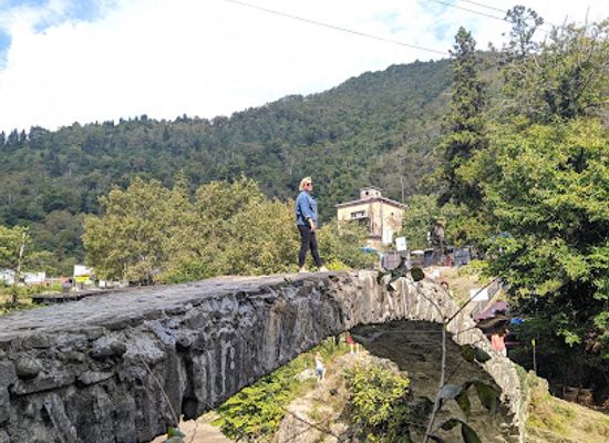 georgia/adjara/landmark/stone-arch-bridge-of-makhuntseti