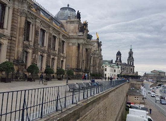 germany/dresden/landmark/bruhl-s-terrace