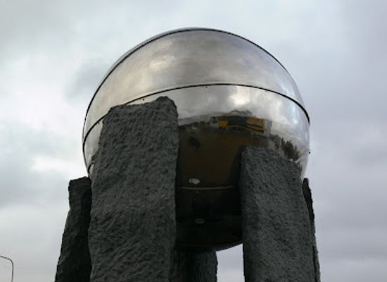 lithuania/vilnius/landmark/monument-for-lithuanian-basketball-2007