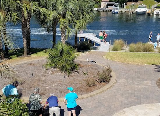 florida/destin-beach/landmark/main-street-park