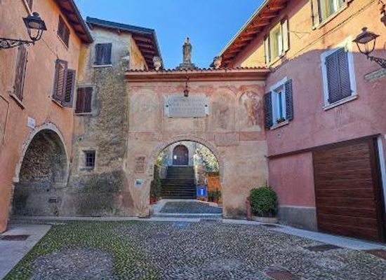 italy/lombardy/landmark/castello-portese
