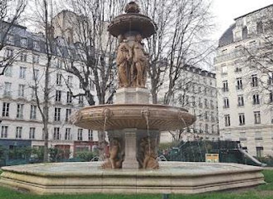 france/versailles/landmark/fontaine-louvois