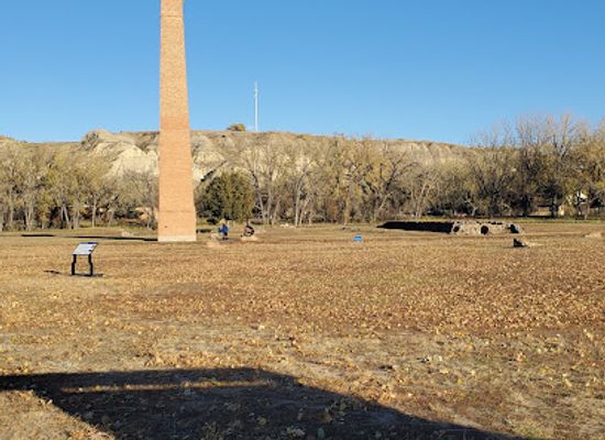 north-dakota/theodore-roosevelt-national-park/landmark/de-mores-packing-plant-ruins