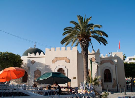 tunisia/sousse/landmark/place-farhat-hached