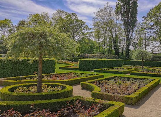 belgium/kortrijk/landmark/international-rose-garden-courtrai