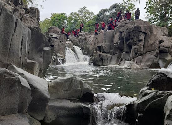 indonesia/southeast-sulawesi/landmark/celebes-canyon
