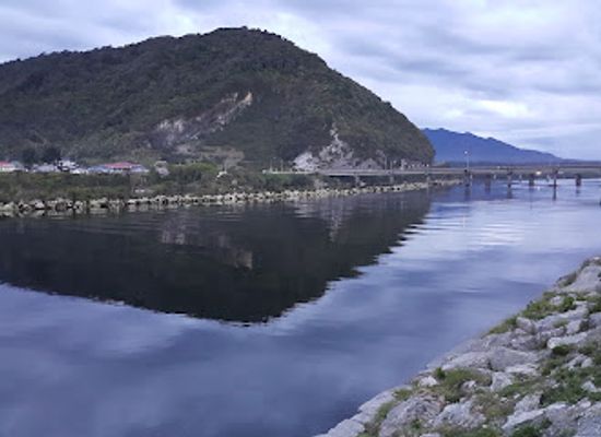 new-zealand/greymouth/landmark/speights-ale-house-greymouth