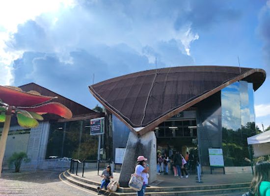 colombia/medellin/laureles/landmark/parque-arvi