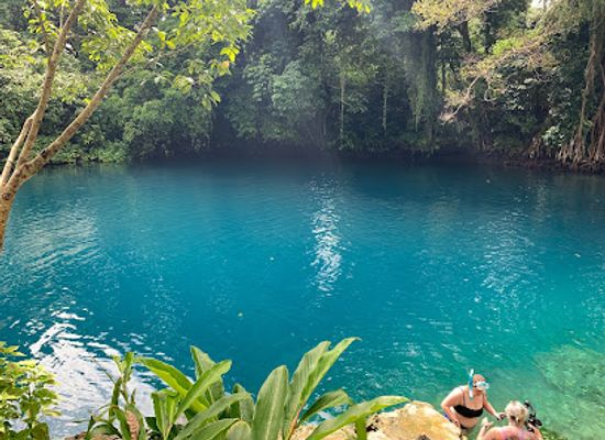 vanuatu/luganville/landmark/matevulu-blue-hole