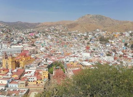 mexico/guanajuato/landmark/cjon-del-beso