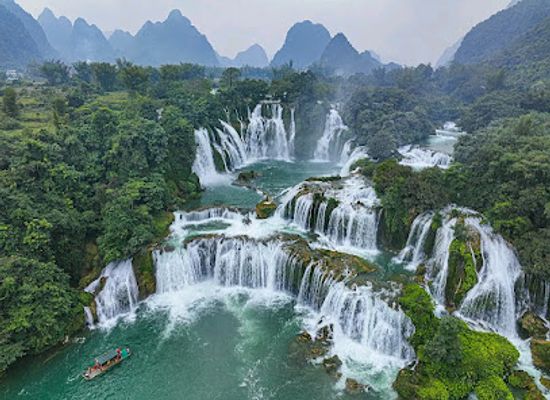 vietnam/southeast/landmark/ban-gioc-waterfalls