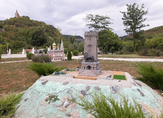 bulgaria/danubian-plain/landmark/