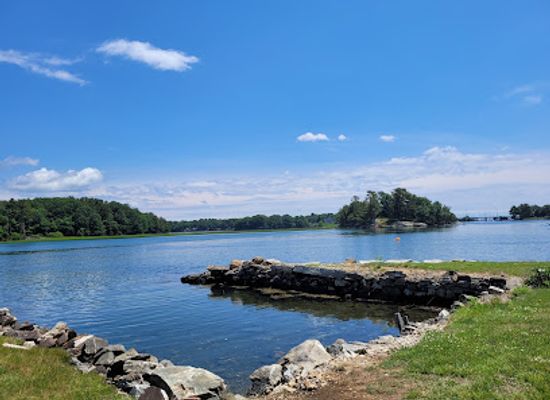 new-hampshire/lakes-region/landmark/wentworth-coolidge-mansion