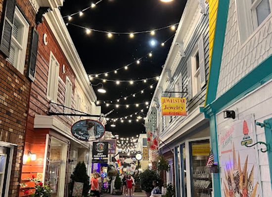 delaware/rehoboth-beach/landmark/the-shops-at-rehoboth-mews