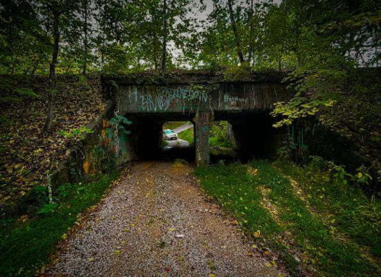 ohio/wayne-national-forest/landmark/double-tunnels
