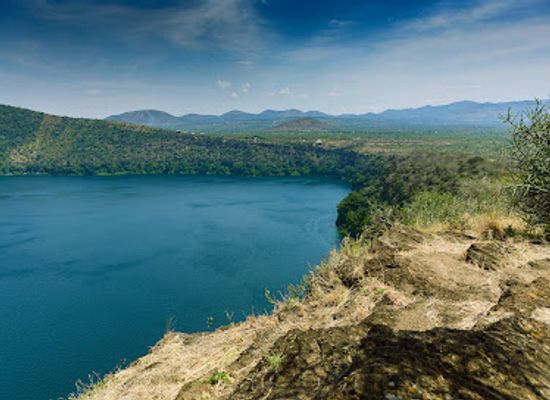 tanzania/rift-valley/landmark/lake-chala