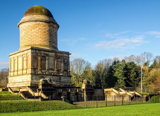 united-kingdom/perthshire/landmark/hamilton-mausoleum