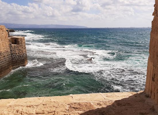 israel/akko/akko-port/landmark/akko-old-city-waterfront-wall