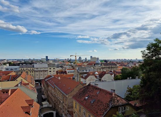croatia/zagreb/landmark/lotrscak-tower