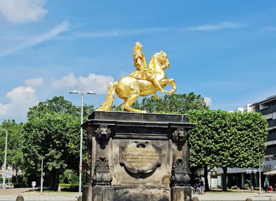 germany/dresden/landmark/golden-rider