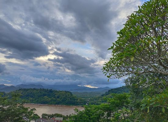 laos/oudomxay-province/landmark/luang-prabang-morning-market