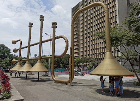 colombia/insular-region/landmark/plazoleta-jairo-varela-o-de-la-calenidad