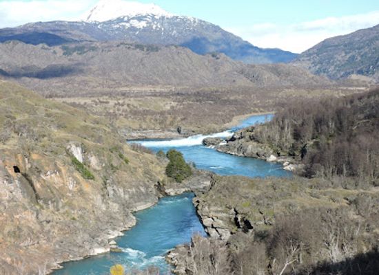 chile/aysen-region/landmark/cascada-la-virgen