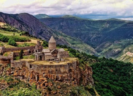 armenia/syunik/landmark/surb-poghos-petros