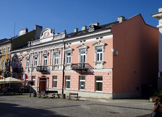 poland/radom/landmark/the-building-of-the-tax-office-in-radom