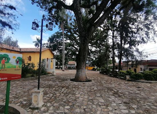 honduras/gracias/landmark/casa-galeano