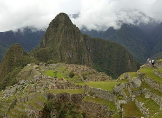 peru/machu-picchu/landmark/bus-to-machu-picchu