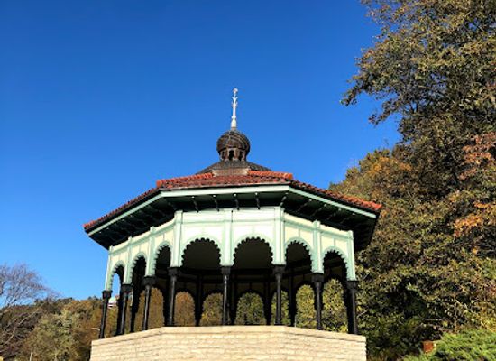 ohio/cincinnati/mount-adams/landmark/spring-house-gazebo