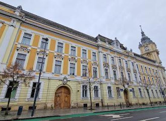 romania/cluj-napoca/landmark/cluj-napoca-city-hall