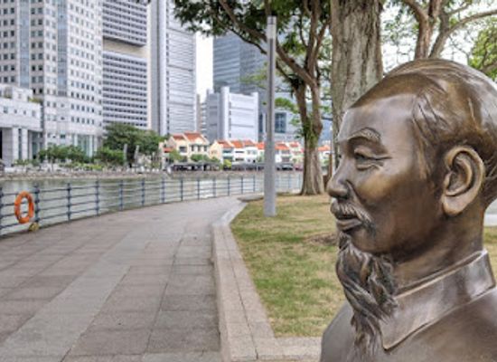 singapore/orchard-road/landmark/ho-chi-minh-monument