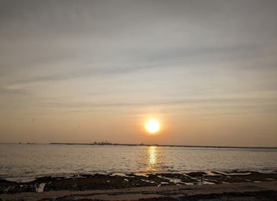 india/gujarat/landmark/porbandar-beach