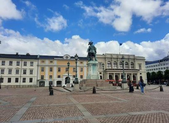 sweden/gothenburg/landmark/gustaf-adolf-s-square