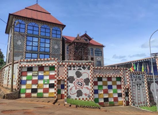 cameroon/bafoussam/landmark/bandjoun-station