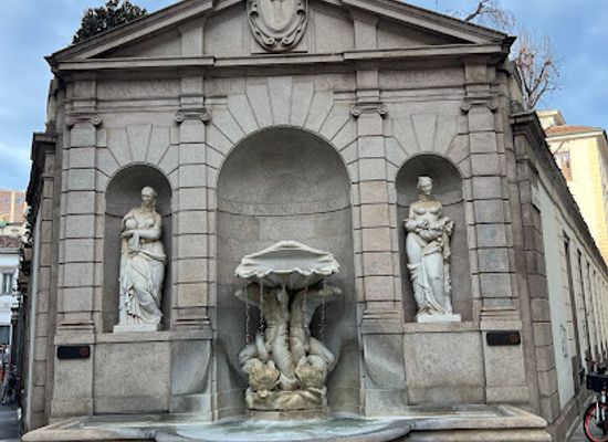 italy/milan/landmark/fontana-dei-tritoni