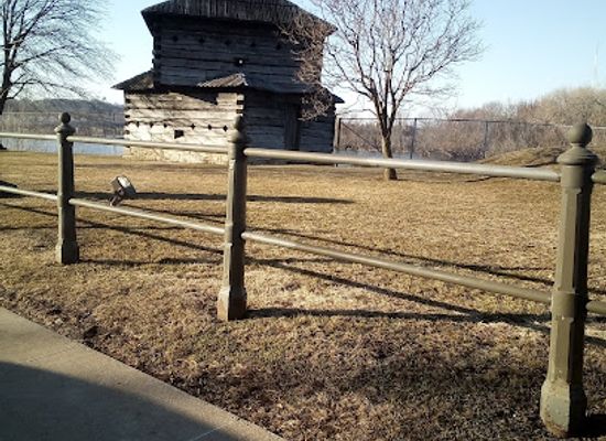 illinois/metro-east/landmark/fort-armstrong-historic-site