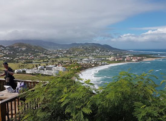 saint-kitts-and-nevis/saint-kitts-central-range/landmark/reggae-beach-bar-grill