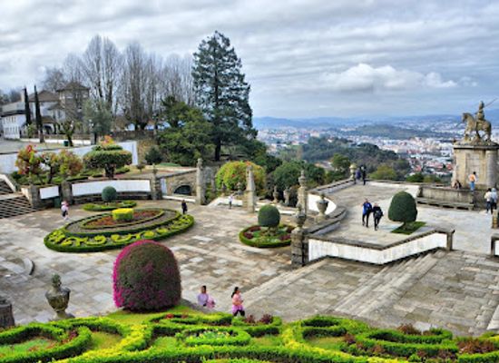 portugal/braga/landmark/gardens-of-the-sanctuary-of-the-good-jesus