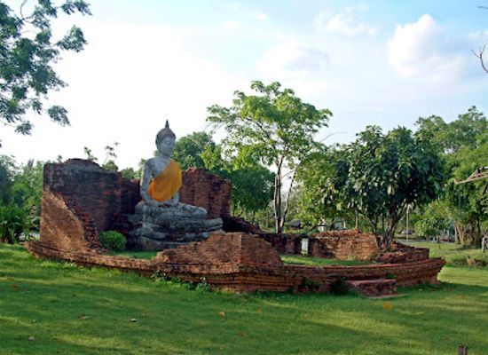 thailand/eastern-thailand/landmark/the-wihan-of-wat-pho-kao-ton-sing-buri-036