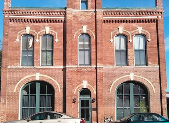illinois/quad-cities/landmark/hose-station-no-1